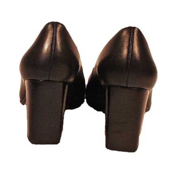 PUMPS, CALF LEATHER, Sz 7B, BLACK WITH RED INTERIOR, HEEL 2 ¾ inches, SQUARE TOE - Picture 2 of 6